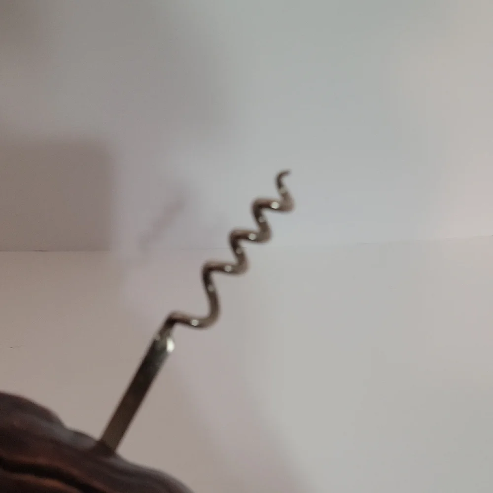 VINTAGE GNARLED GRAPE VINE ROOT WOOD HANDLE CORKSCREW